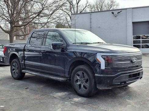 Used 2024 Ford F150 Lightning Lariat image 1