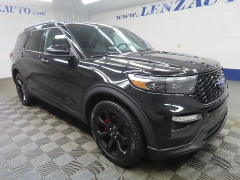 Used 2024 Ford Explorer ST w/ Technology Package AWD/4WD image 3