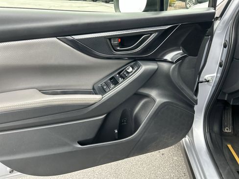 Used 2021 Subaru Crosstrek 2.5i Sport w/ Moonroof Package image 19