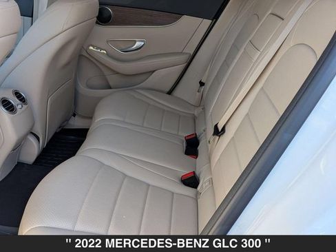 Used 2022 Mercedes-Benz GLC 300 4MATIC image 33