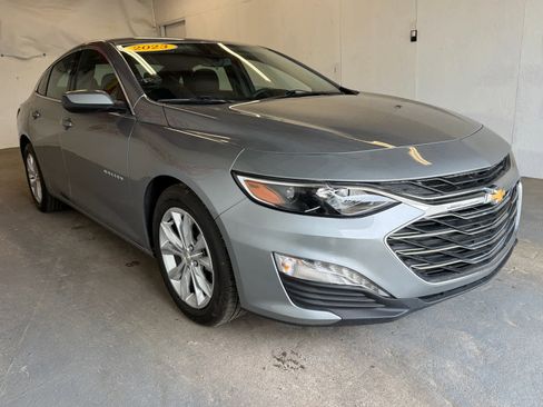 Used 2023 Chevrolet Malibu LT FWD image 4