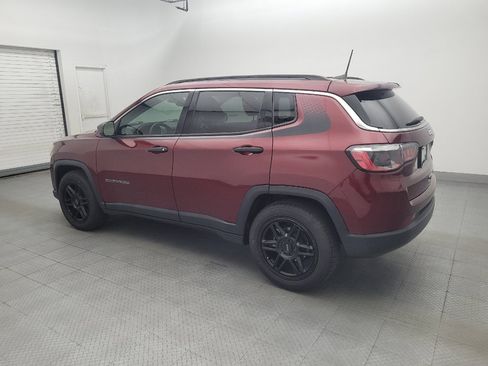 Used 2021 Jeep Compass Sport FWD image 3