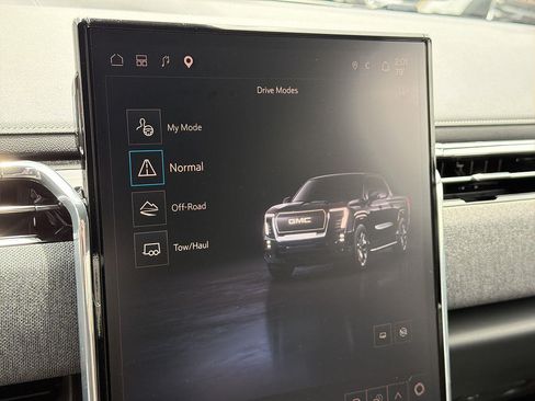 Used 2026 GMC Sierra EV Elevation AWD/4WD image 38