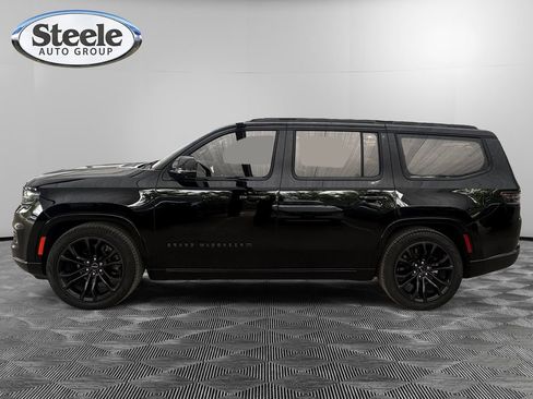 Used 2024 Jeep Grand Wagoneer Series III w/ Quick Order Packagew 28T AWD/4WD image 2