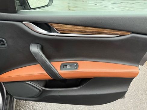 Used 2019 Maserati Ghibli S Q4 image 33
