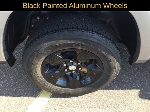 Used 2025 RAM 1500 Big Horn AWD/4WD image 34