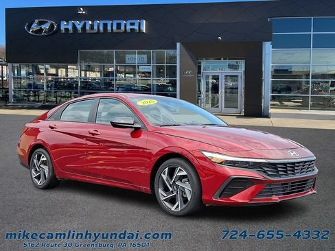Certified 2025 Hyundai Elantra SEL FWD image 1