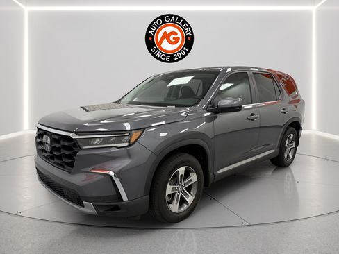 Used 2025 Honda Pilot EX-L image 8