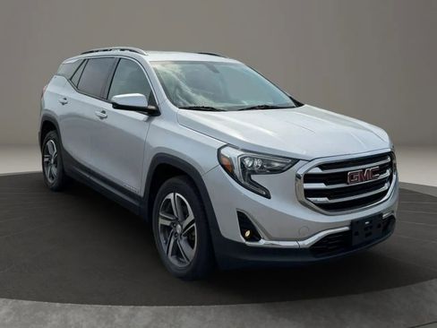 Used 2019 GMC Terrain SLT w/ Preferred Package AWD/4WD image 2