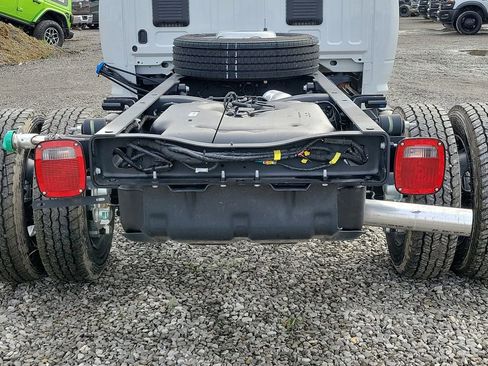 New 2026 RAM 4500 Tradesman image 34