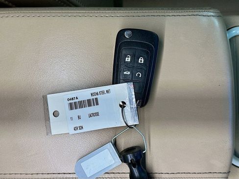 Used 2011 Buick LaCrosse CXL FWD image 30