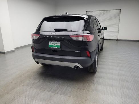 Used 2020 Ford Escape SE image 7
