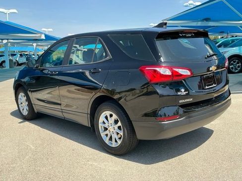 Used 2020 Chevrolet Equinox LS FWD image 4
