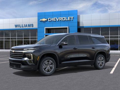 New 2026 Chevrolet Traverse LT w/ Driver Confidence Package AWD/4WD image 2
