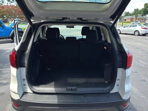 Used 2019 Ford Escape SEL AWD/4WD image 11