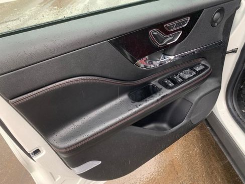 New 2026 Lincoln Corsair Reserve image 17