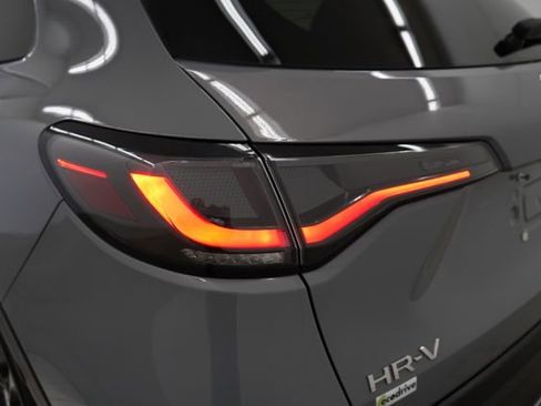 Used 2024 Honda HR-V Sport image 77