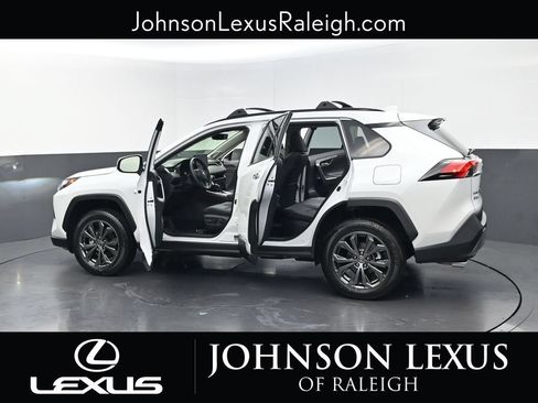 Used 2025 Toyota RAV4 Limited w/ Advanced Technology Package AWD/4WD image 36