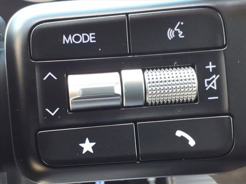 Used 2024 Hyundai Santa Fe SE image 29