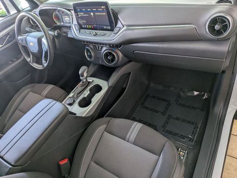 Used 2025 Chevrolet Blazer LT FWD image 31