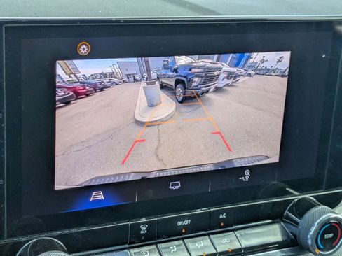 Used 2024 Chevrolet Colorado W/T RWD image 19
