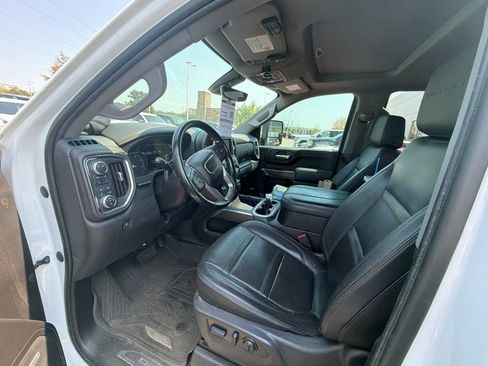 Used 2023 GMC Sierra 2500 Denali w/ Technology Package AWD/4WD image 2