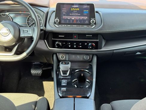 Used 2023 Nissan Rogue S FWD image 28