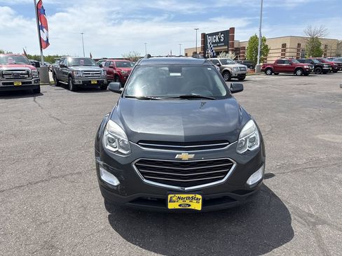 Used 2017 Chevrolet Equinox LT w/ Convenience Package AWD/4WD image 3
