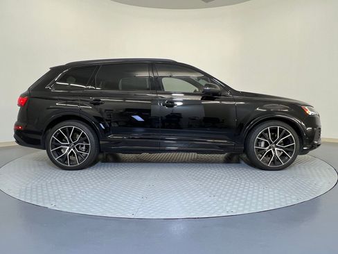 Used 2023 Audi Q7 3.0T Prestige w/ Prestige Package image 8