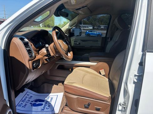 Used 2020 RAM 2500 Laramie w/ Body Color Bumper Group image 11