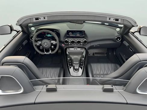 Used 2020 Mercedes-Benz AMG GT R image 25