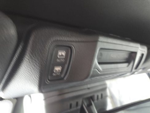 Used 2026 Jeep Wrangler Unlimited Sport AWD/4WD image 11