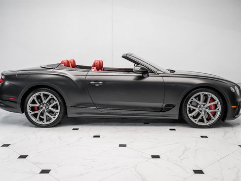 Used 2023 Bentley Continental GT V8 image 5