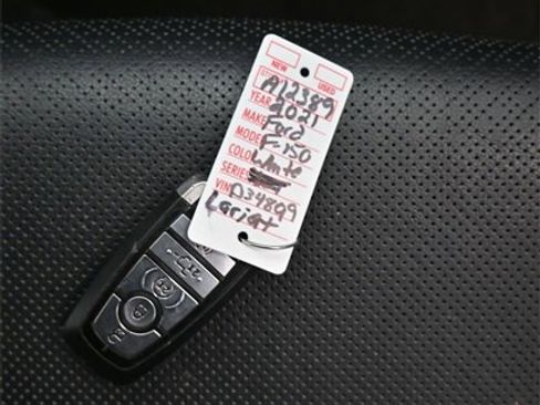 Used 2021 Ford F150 Lariat w/ Equipment Group 502A High image 10