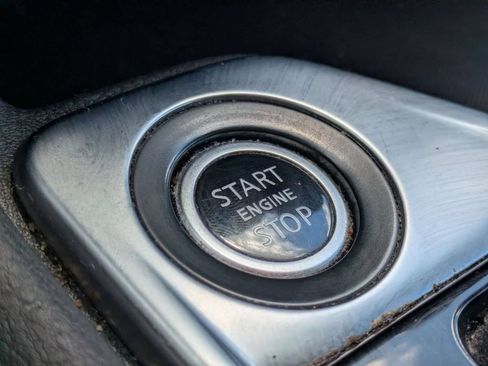 Used 2020 Nissan Sentra SV FWD image 20