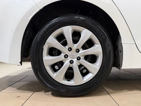 Certified 2024 Toyota Corolla LE FWD image 9