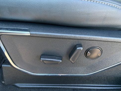 Used 2023 Ford F350 Lariat w/ Tow Technology Package image 13