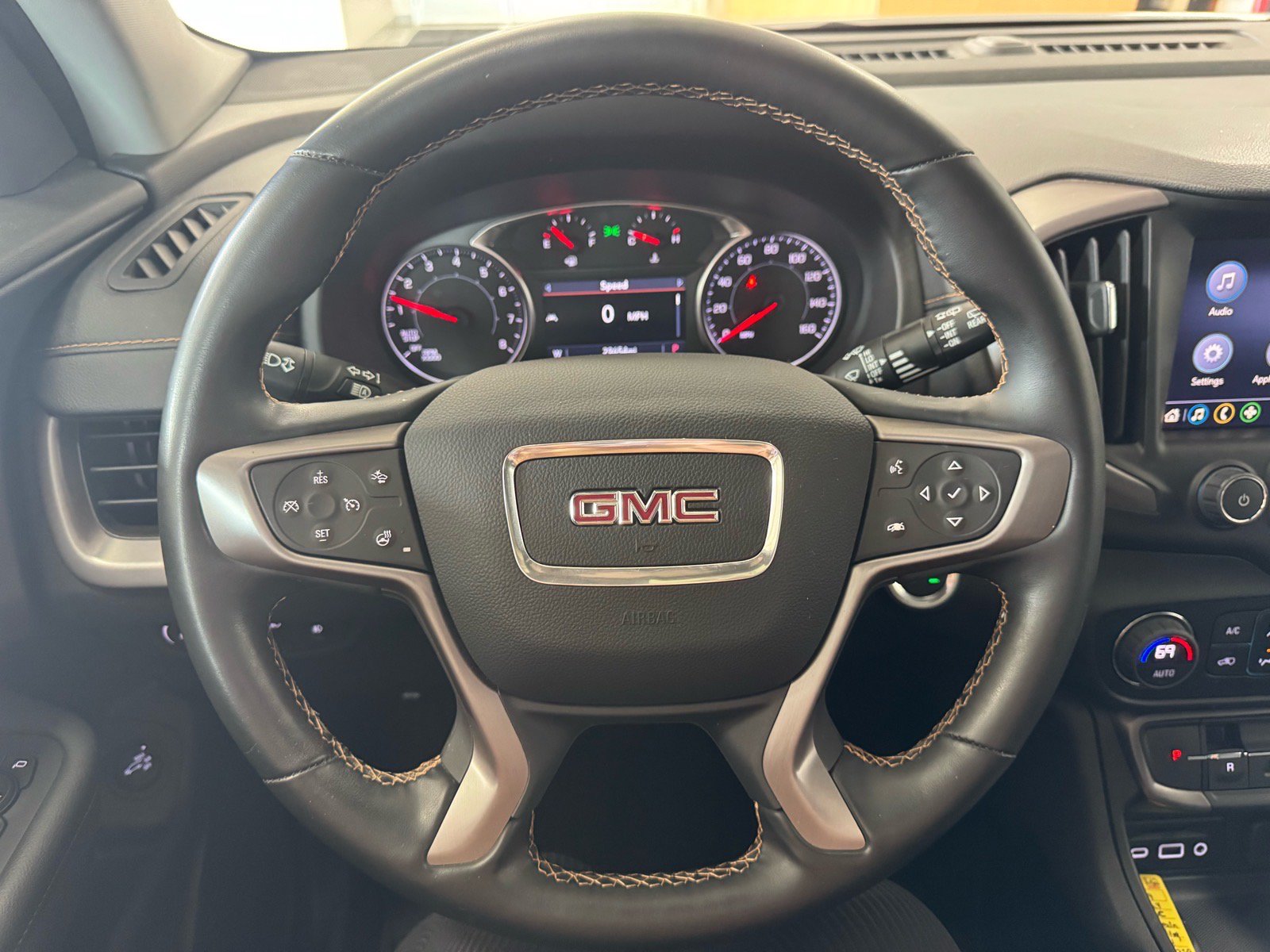 Used 2024 GMC Terrain AT4 AWD/4WD image 28