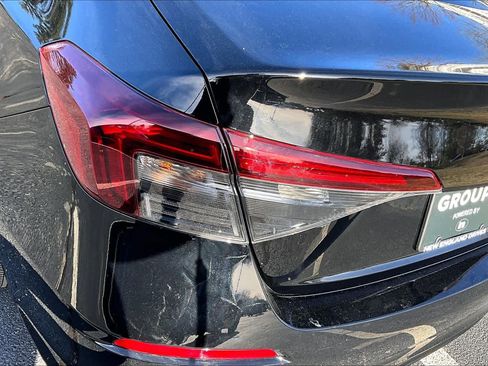 Used 2025 Honda Civic Sport image 25