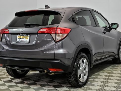 Used 2016 Honda HR-V EX image 7