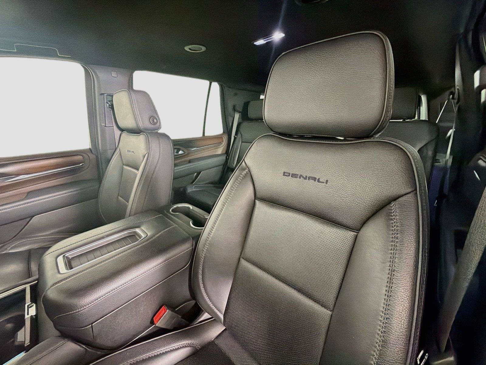 Used 2022 GMC Yukon Denali AWD/4WD image 22