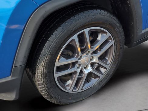 Used 2018 Jeep Compass Latitude w/ Popular Equipment Group image 12