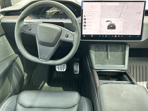 Used 2024 Tesla Model X AWD/4WD image 26