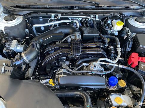 Certified 2022 Subaru Outback Limited image 21