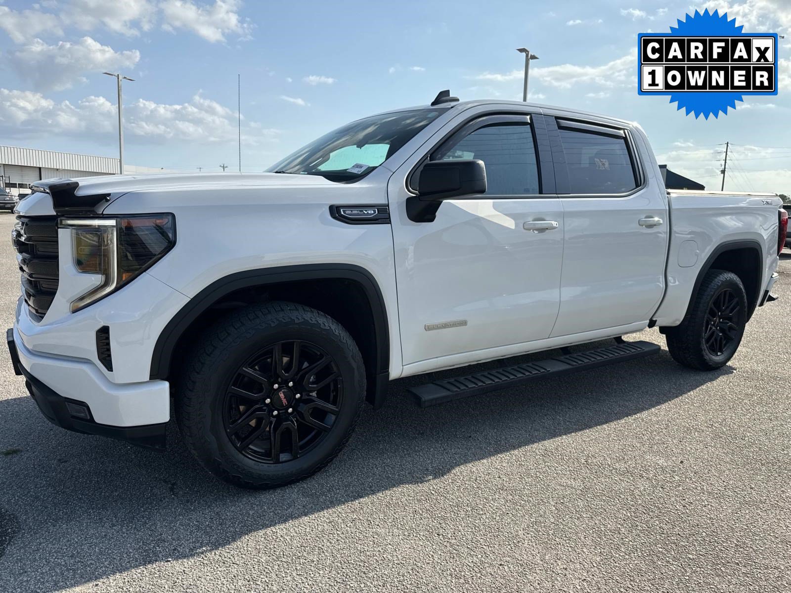 Used 2024 GMC Sierra 1500 Elevation w/ X31 Off-Road Package AWD/4WD image 8