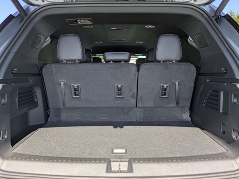 New 2026 Chevrolet Traverse LT image 7