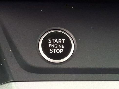 Used 2024 Audi Q3 2.0T Premium image 23