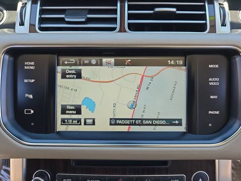 Used 2014 Land Rover Range Rover HSE AWD/4WD image 25