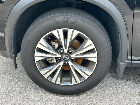 Certified 2023 Nissan Rogue SV FWD image 49