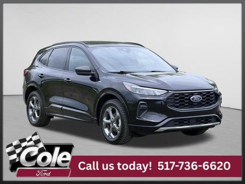 Certified 2024 Ford Escape ST-Line w/ Tech Pack #1 AWD/4WD image 1